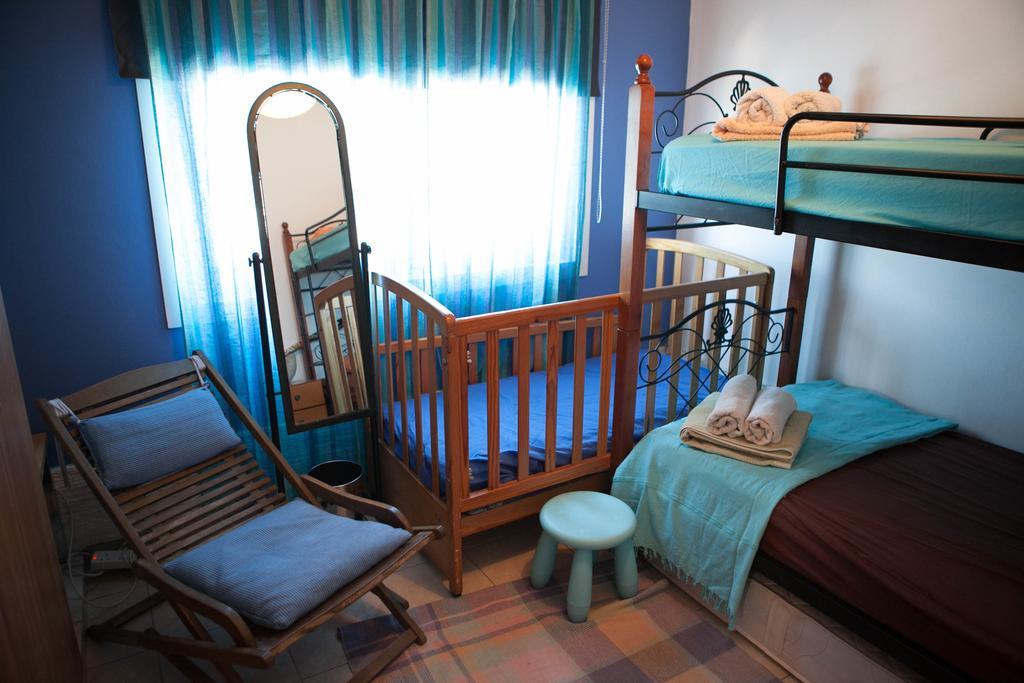 Aquarian Beachfront Apartment Ларнака Экстерьер фото